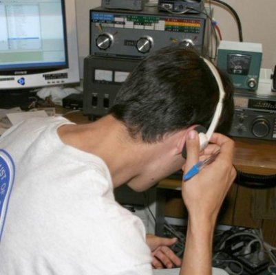 Google, dată în judecată pentru monitorizarea telefoanelor şi computerelor